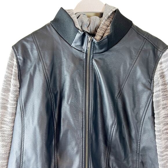 Torrid Black Faux Leather & Marled Grey Terry Bomber‎ Jacket Hooded Sz 2X 18-20 - Picture 6 of 10